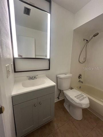 13915 FLETCHERS MILL DRIVE, Tampa, FL 33613