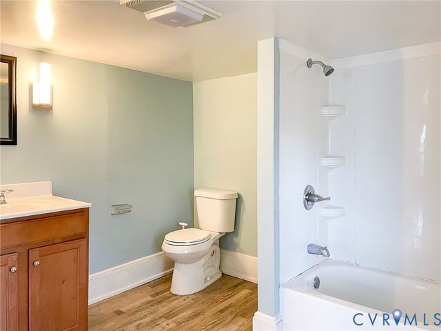 1016 Court St, Victoria, VA 23974