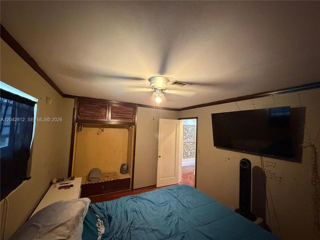 2021 NW 10th Ave, Fort Lauderdale, FL 33311