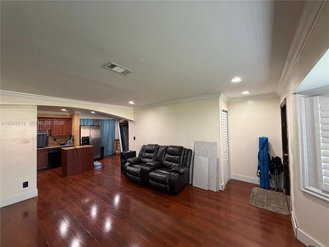 2021 NW 10th Ave, Fort Lauderdale, FL 33311