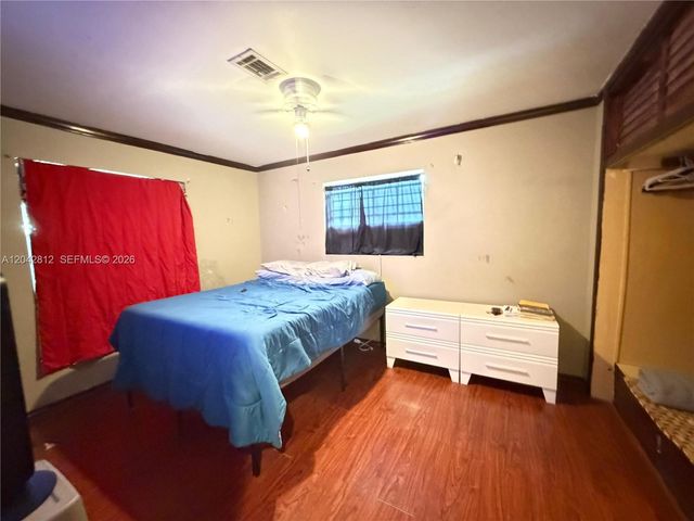 2021 NW 10th Ave, Fort Lauderdale, FL 33311