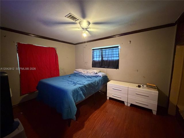 2021 NW 10th Ave, Fort Lauderdale, FL 33311