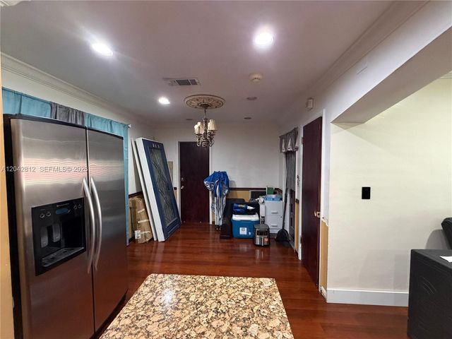 2021 NW 10th Ave, Fort Lauderdale, FL 33311