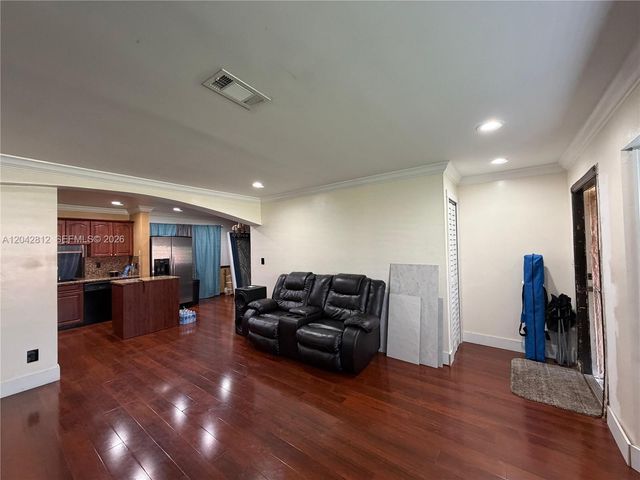 2021 NW 10th Ave, Fort Lauderdale, FL 33311