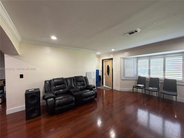 2021 NW 10th Ave, Fort Lauderdale, FL 33311