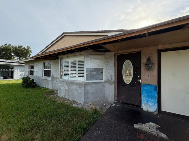 2021 NW 10th Ave, Fort Lauderdale, FL 33311