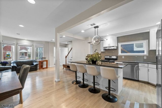 70 Bruno St, Moonachie Boro, NJ 07074