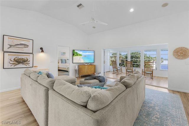 7380 Barrancas AVE, Bokeelia, FL 33922