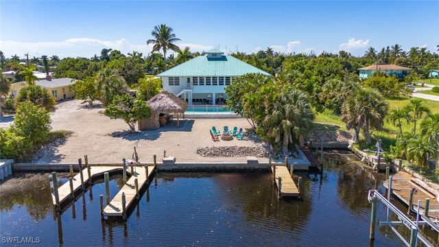 7380 Barrancas AVE, Bokeelia, FL 33922