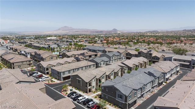 668 Tiarella Lane, Henderson, NV 89015