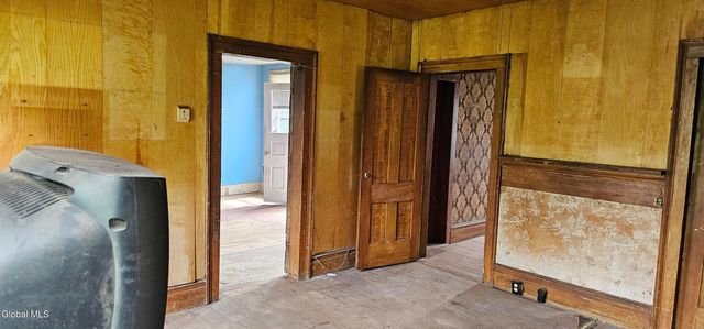 150 County Highway 112, Gloversville, NY 12078