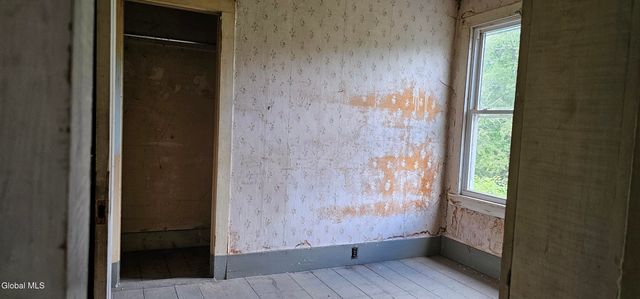 150 County Highway 112, Gloversville, NY 12078