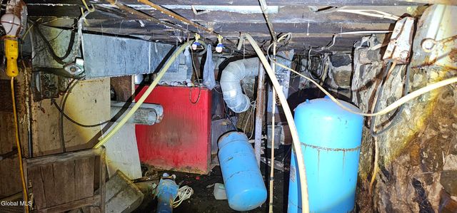 150 County Highway 112, Gloversville, NY 12078