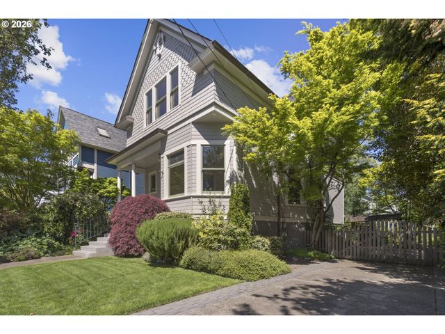 2467 Nw SAVIER St, Portland, OR 97210