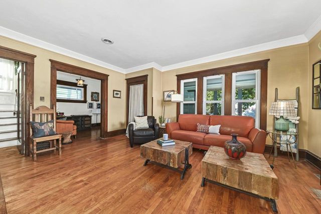 7441 Lincoln PLACE, Wauwatosa, WI 53213