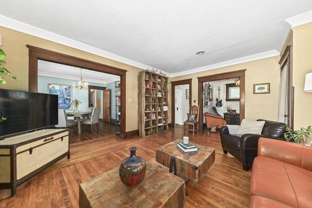 7441 Lincoln PLACE, Wauwatosa, WI 53213