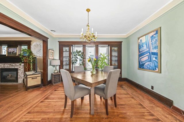 7441 Lincoln PLACE, Wauwatosa, WI 53213