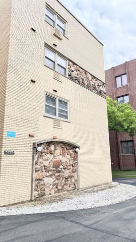 5220 Oakton Street 204, Skokie, IL 60077