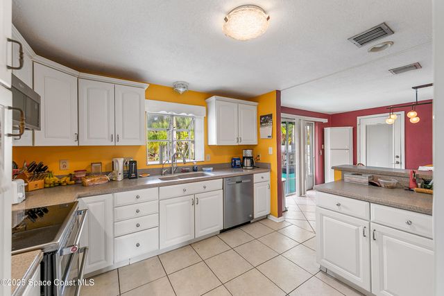 409 Lynn Avenue, Melbourne, FL 32935