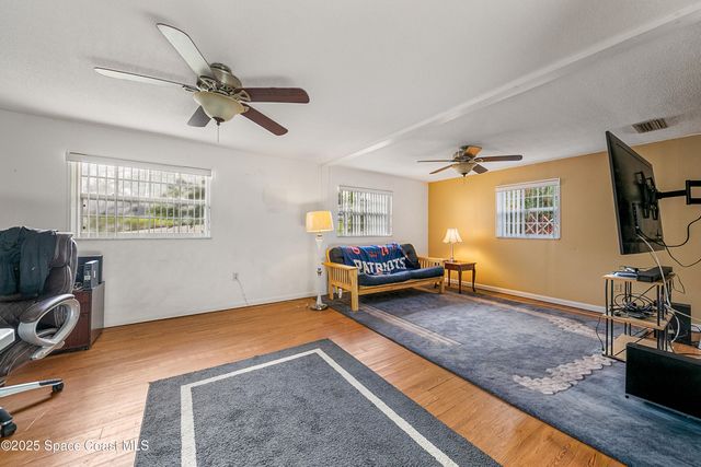 409 Lynn Avenue, Melbourne, FL 32935