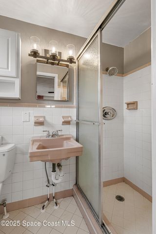 409 Lynn Avenue, Melbourne, FL 32935