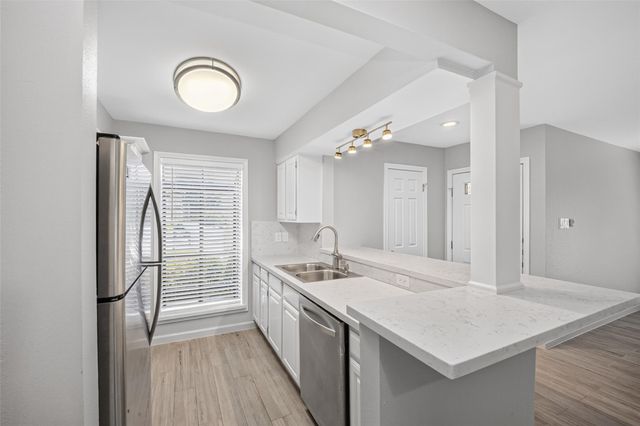 1311 Antoine Drive 195, Houston, TX 77055
