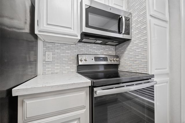 1311 Antoine Drive 195, Houston, TX 77055