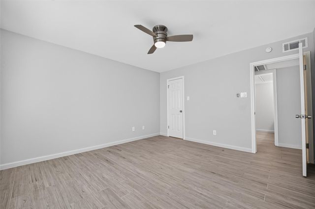 1311 Antoine Drive 195, Houston, TX 77055