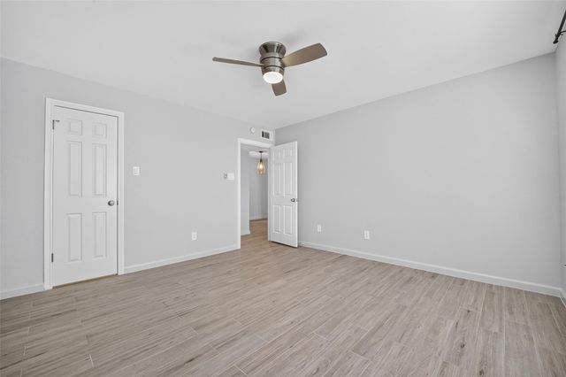 1311 Antoine Drive 195, Houston, TX 77055