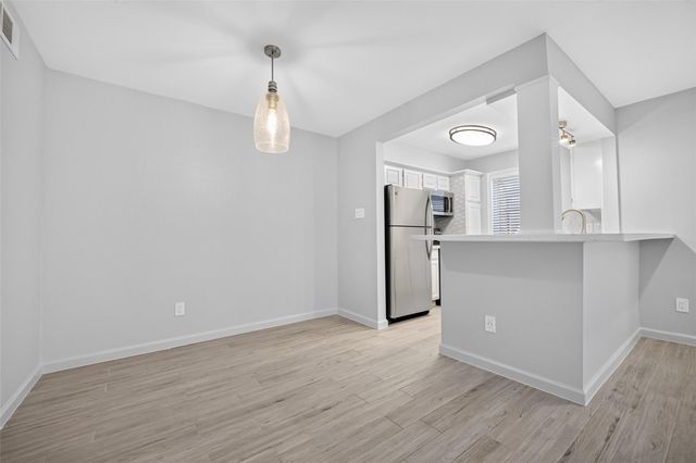 1311 Antoine Drive 195, Houston, TX 77055