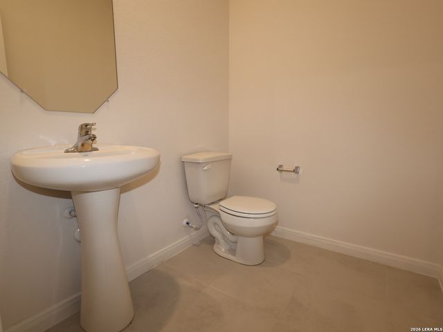 1172 Limestone Ridge, Seguin, TX 78155