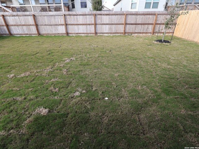 1172 Limestone Ridge, Seguin, TX 78155