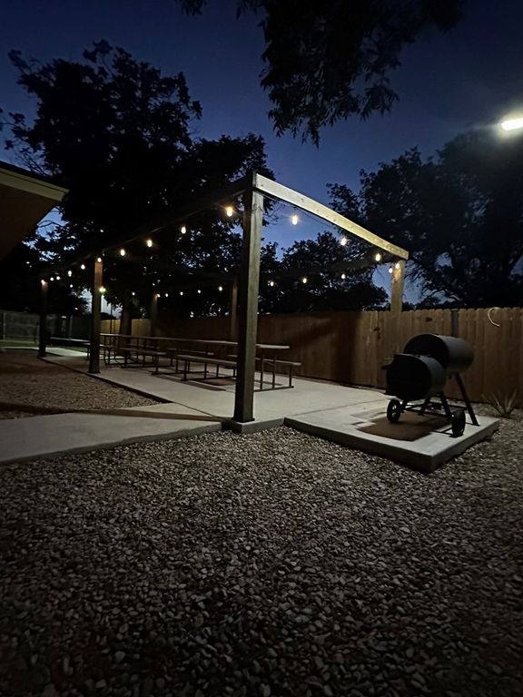 Image 33 of property listing at 3508 Sunset Dr, San Angelo, TX 76904