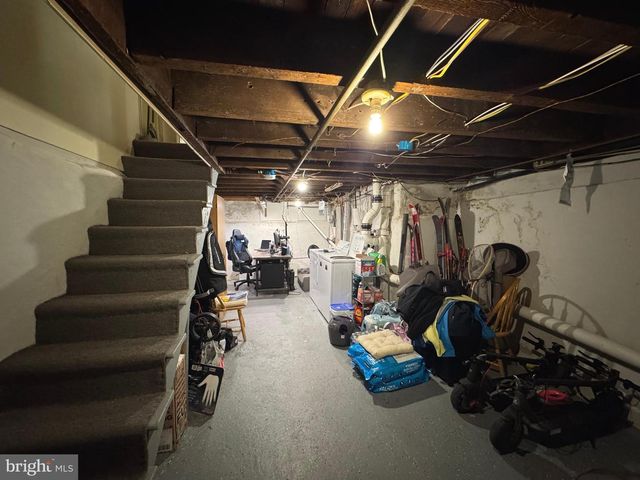 614 S LECOUNT ST, Philadelphia, PA 19146