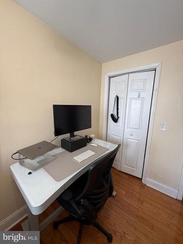 614 S LECOUNT ST, Philadelphia, PA 19146