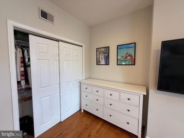 614 S LECOUNT ST, Philadelphia, PA 19146