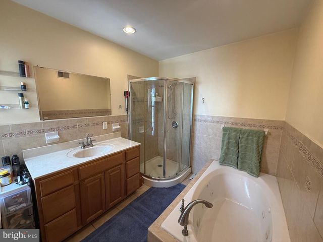 614 S LECOUNT ST, Philadelphia, PA 19146