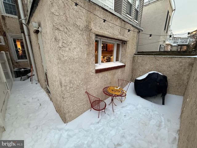 614 S LECOUNT ST, Philadelphia, PA 19146