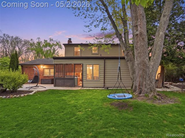 37279 Maple Leaf Court, Clinton Township, MI 48036
