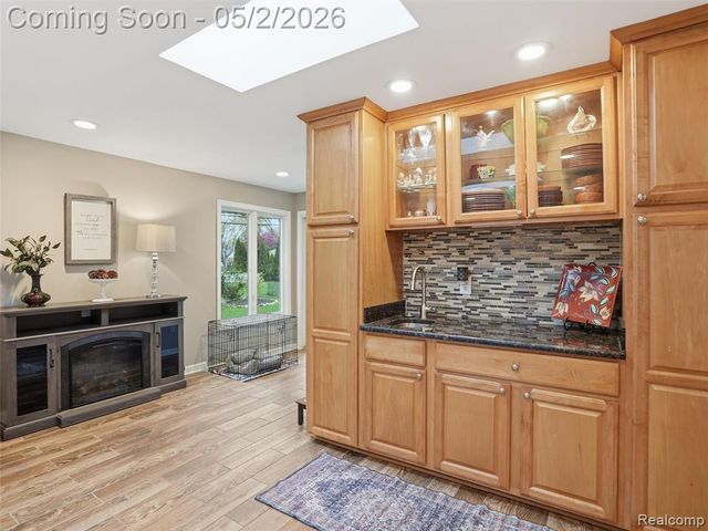 37279 Maple Leaf Court, Clinton Township, MI 48036