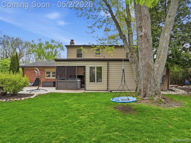 37279 Maple Leaf Court, Clinton Township, MI 48036