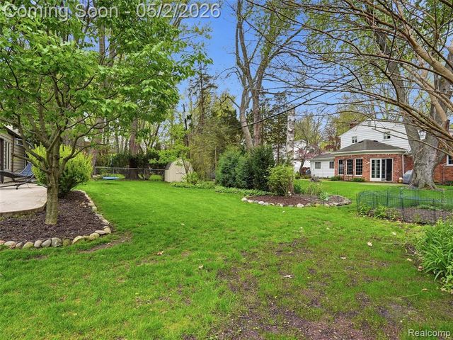 37279 Maple Leaf Court, Clinton Township, MI 48036
