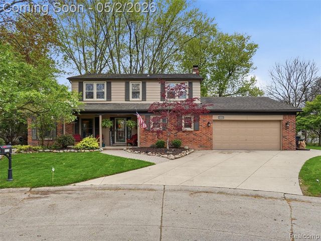 37279 Maple Leaf Court, Clinton Township, MI 48036