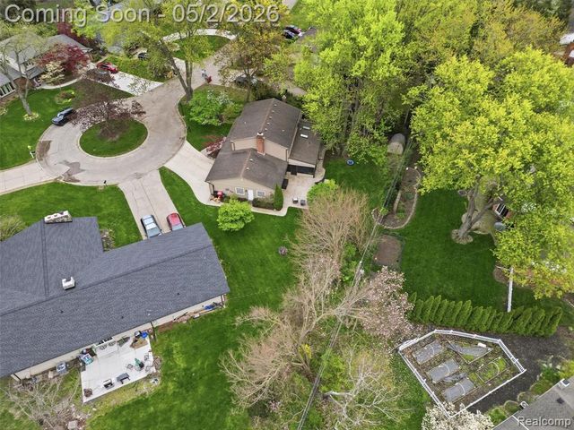 37279 Maple Leaf Court, Clinton Township, MI 48036