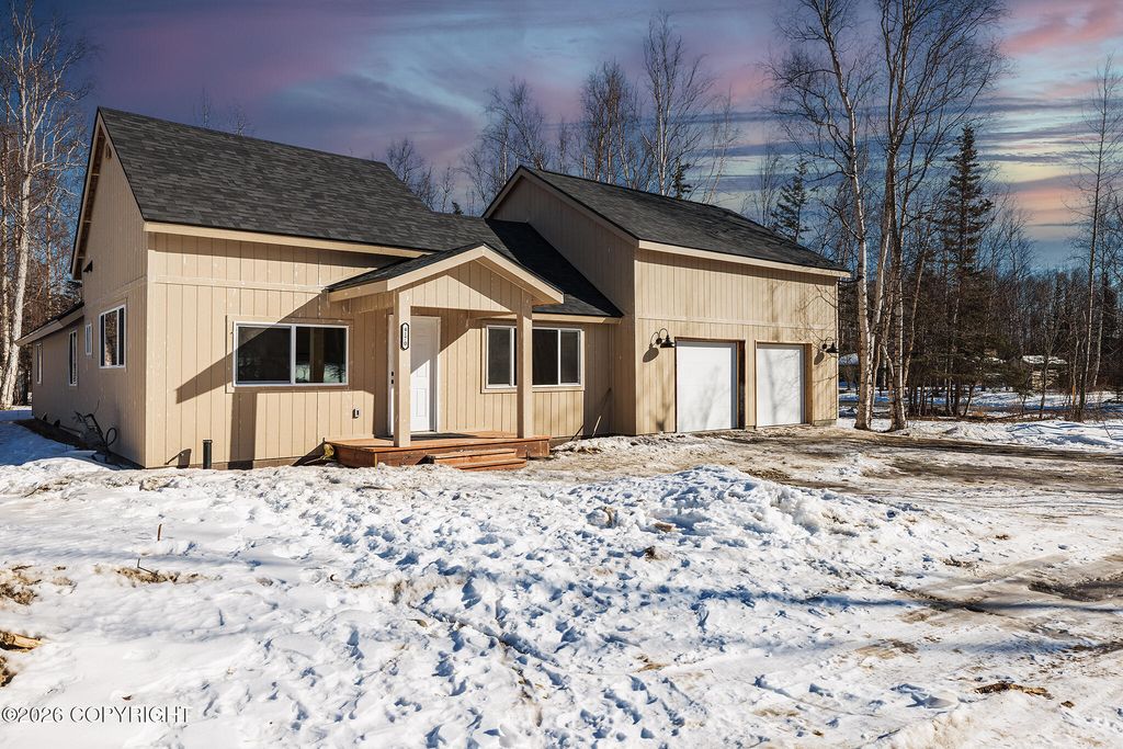 4170 S Discovery Bay Drive, Wasilla, AK 99654