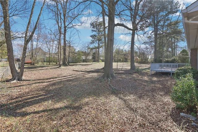 125 Sweet Bay Lane, Carrollton, GA 30116