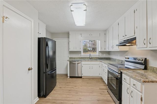 125 Sweet Bay Lane, Carrollton, GA 30116