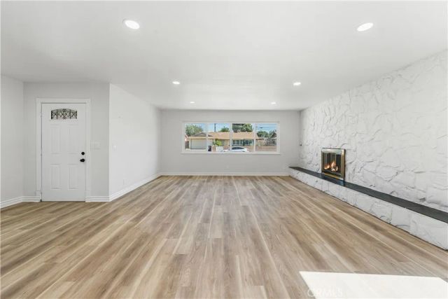 403 Lightcap, Lancaster, CA 93535
