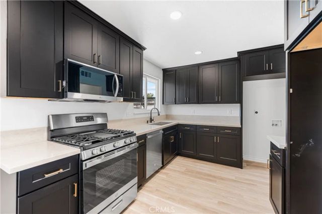 403 Lightcap, Lancaster, CA 93535