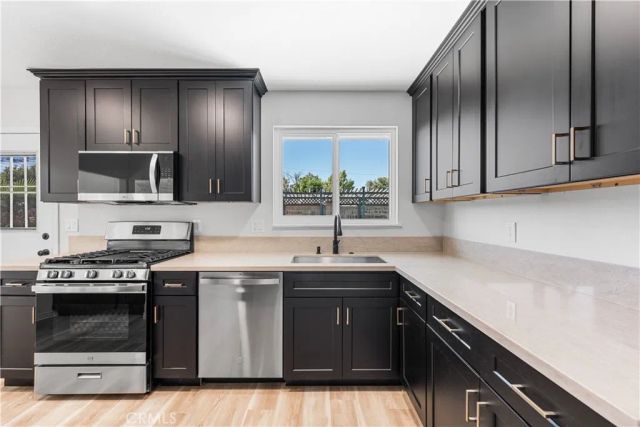 403 Lightcap, Lancaster, CA 93535